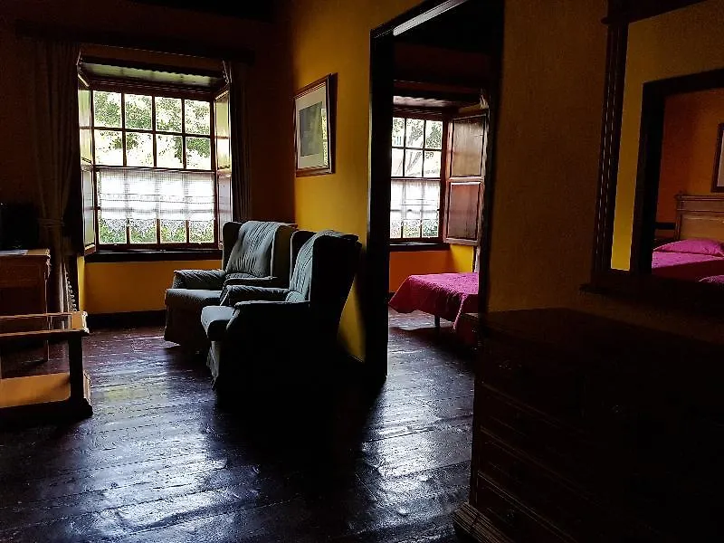 Fonda Central Costa Adeje  Casa de hóspedes